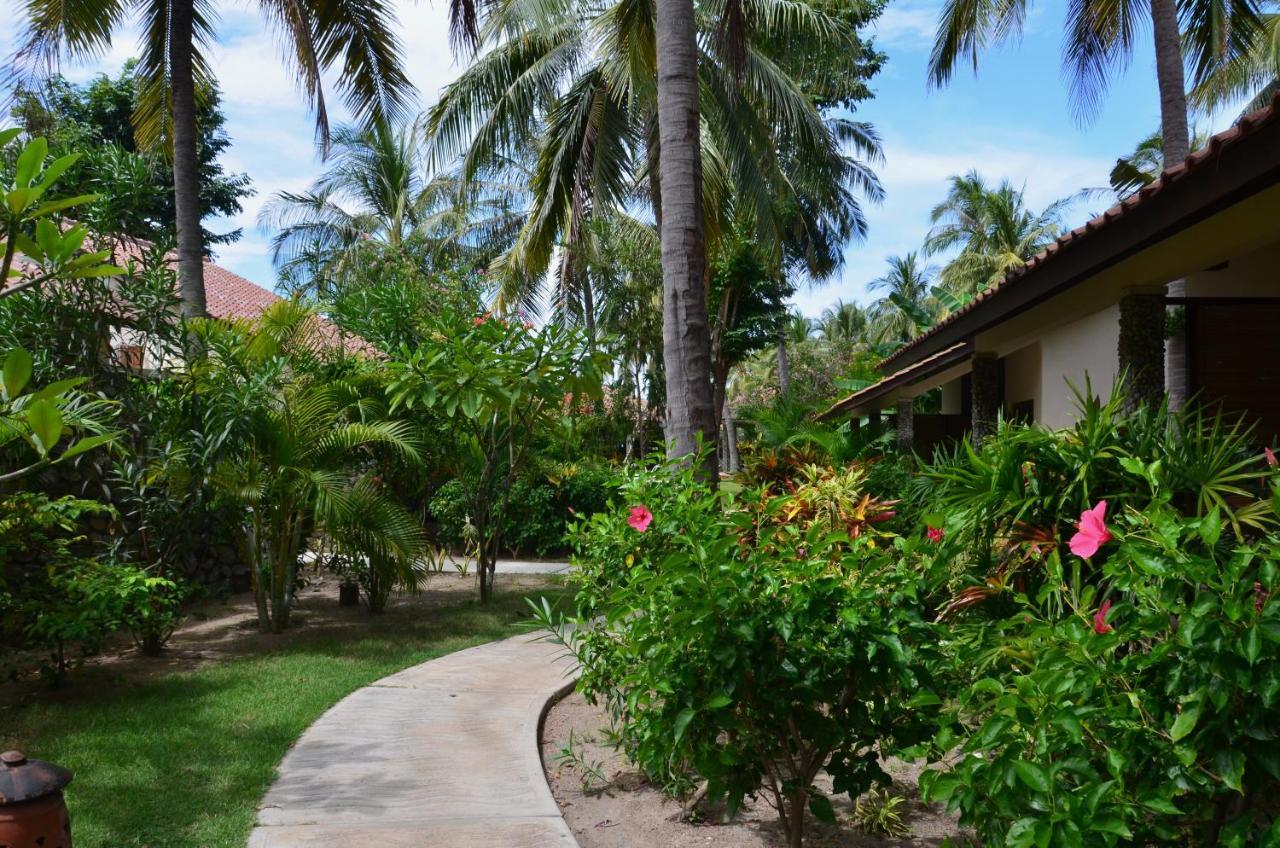 Hotel Cocotinos Sekotong Lombok Sekotong Barat Exterior foto